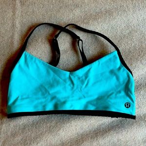 Lululemon Sports Bra Blue/Black Size 4